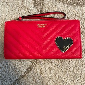 ✨New Victoria’s Secret Red Leather Wallet Wristlet